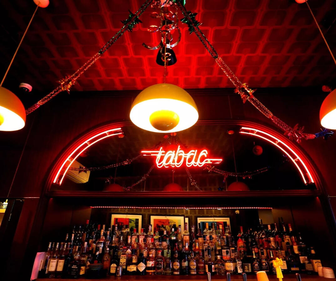 Cafe Tabac